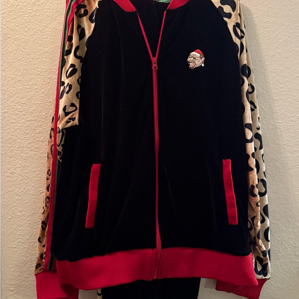 Holiday Time Christmas tracksuit 2 pieces jacket + pants with Leopard Print